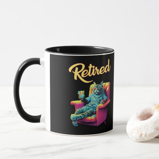 Mug Drôle Chat sur canapé Retraite (Avec donut)