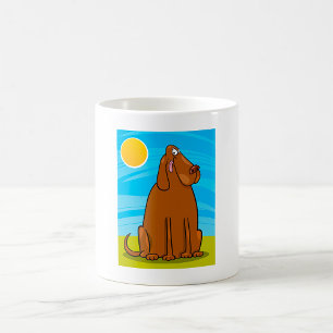 Mug Drôle de gros chien brun assis au soleil