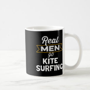 Mug Drôles de vrais hommes vont faire du kitesurf plag
