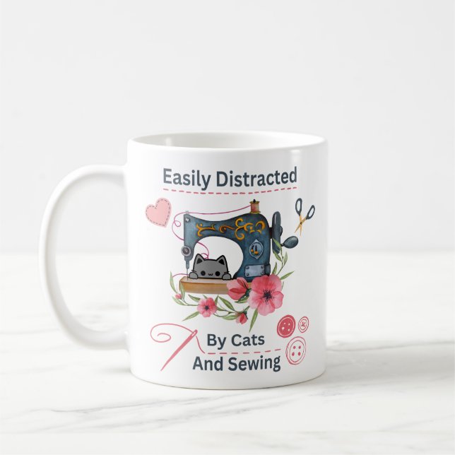 Mug Easily Distracted By Cats And Sewing Machine Lover (Gauche)