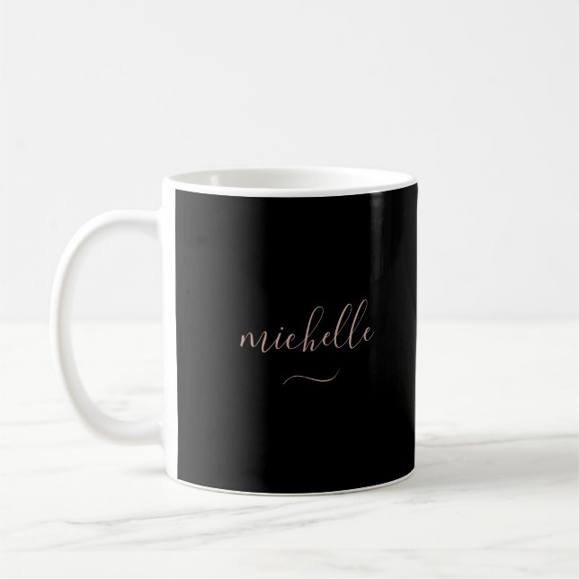 Mug Élégant Monogramme Black Gold Script Nom Swash (Gauche)