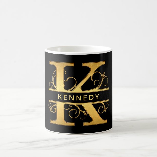 Mug Élégant Monogramme "K" Nom personnalisé Black Gold (Centre)