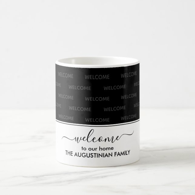 Mug Elégant Noir ACCUEIL À NOTRE MAISON Invité (Centre)