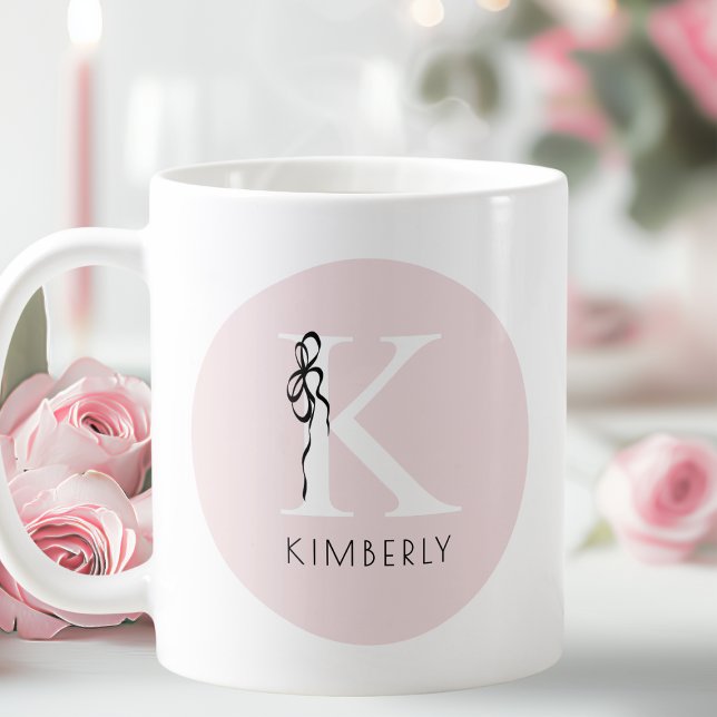 Mug Élégant Premier Rose Girl Feminine Bow Monogramme (Elegant Initial Pink Girly Feminine Bow Monogram Coffee Mug)