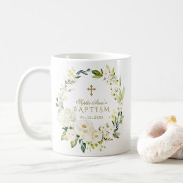 Mug Élégante Fleurs de crème blanche Croix d'or Baptêm