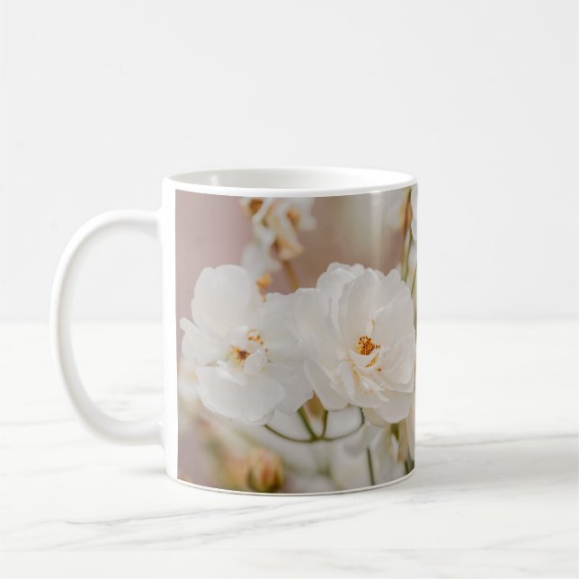 Mug Elégante Photo Roses Blanches Avec Nom Personnalis (Gauche)