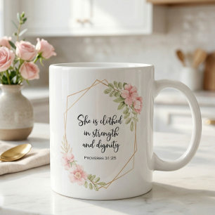 Mug Elle est revêtue de force et de dignité Floral