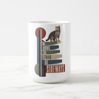 Mug Elle sait que l'escalier va de côté Chat drôle Géo