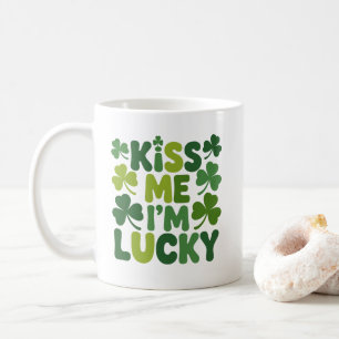 Mug Embrassez-moi, je suis chanceux, fête festive de l