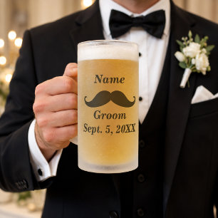Mug en verre dépoli avec moustache et haut-de-form