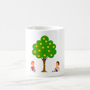 Mug Enfants joueurs assis sous un pommier