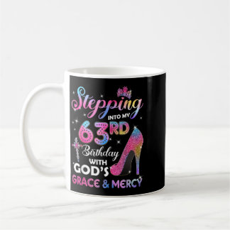 Mug Entrer dans le cadeau d'anniversaire 63 ans Femmes
