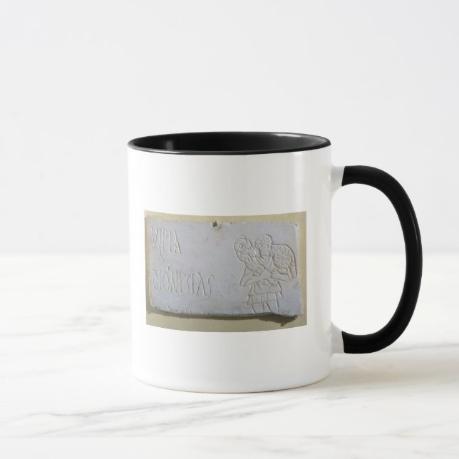 Mug Épitaphe avec un soulagement du bon berger (Droite)