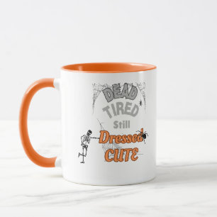 Mug Épuisé mais Mignonement Habillé – Drôle et Relatab