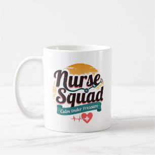 Mug Équipe d'infirmières calmes sous pression