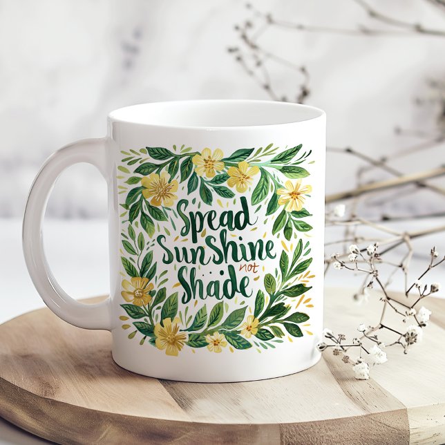 Mug "Étaler SunShine" Floral jaune et vert ("Spread SunShine" Yellow and Green Floral Coffee Mug on a boho kitchen table with white dry flowers)