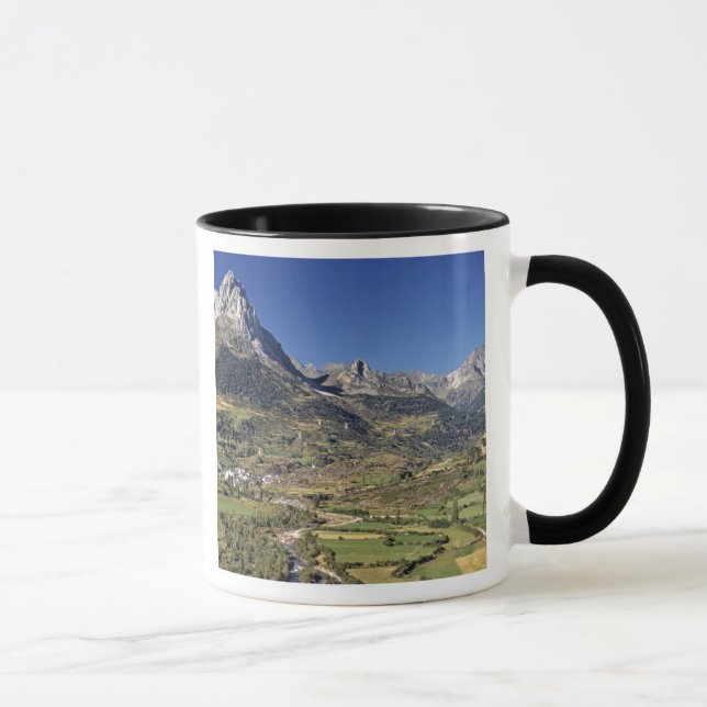 Mug Europe, Espagne, Sallent de Gallego. Un petit (Droite)