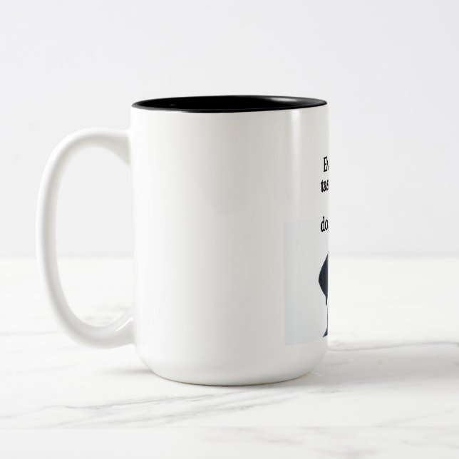 Mug Everything Tastes Better With Dog Hair On It  Zweifarbige Tasse (Links)