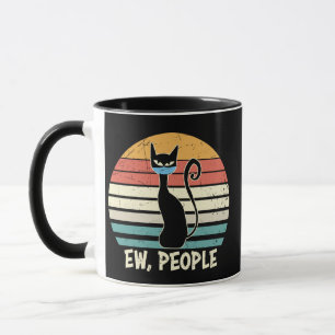 Mug EW. Les gens se cognent