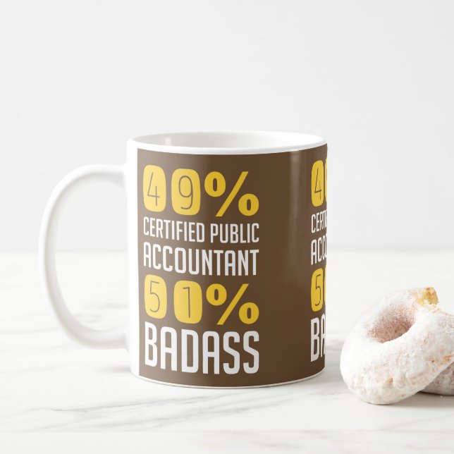 Mug Expert-comptable de 49% 57% Badass (Avec donut)