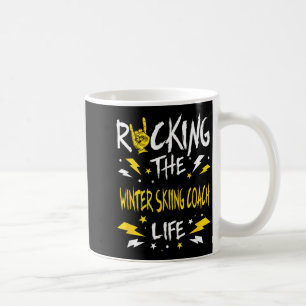 Mug Faire bouger l'entraîneur de ski d'hiver drôle de 