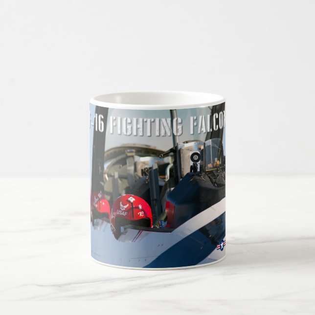 MUG FALCON DE COMBAT F-16D (Centre)