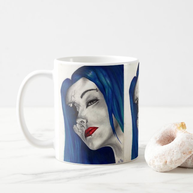 Mug Femme gothique magnifiquement brisée Fantaisie Art (Avec donut)