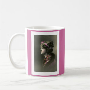 Mug femme victorienne expression d'espoir