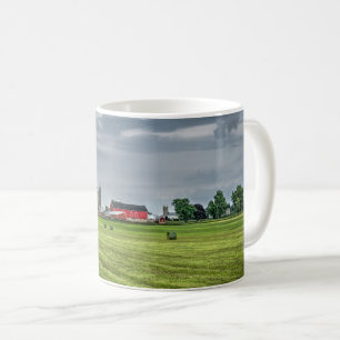 Mug Fermes Red Barn & Silo au printemps