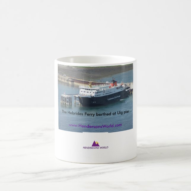 Mug Ferry de Hebrides au pilier d'Uig (Centre)