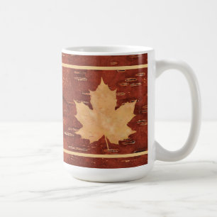 Mug Feuille d'érable sur écorce de bouleau intérieur