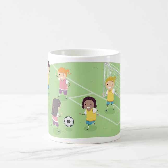 Mug Filles Jouant Au Football (Créateur téléchargé)