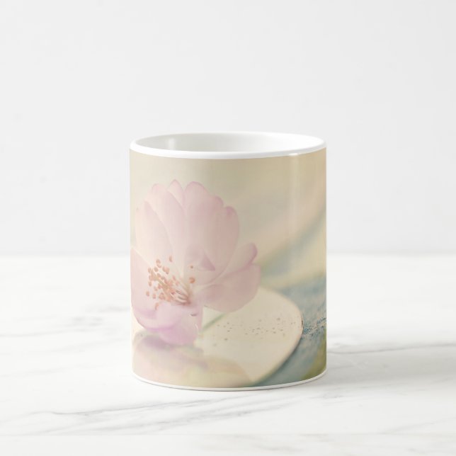 Mug Fleur de cerisier rose pâle délicate (Centre)
