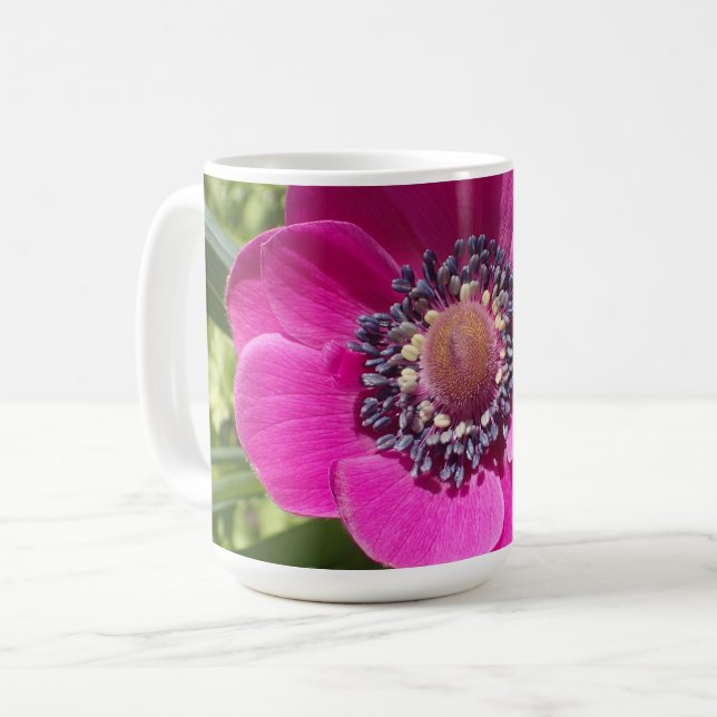 Mug fleur violet exotique, macro photo - (Devant gauche)