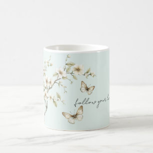 Mug Fleurs Blanches de Menthe Papillons Shower de Mari