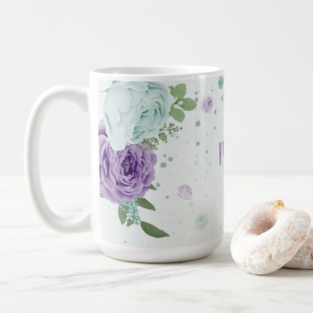 Mug fleurs bleues violettes romantiques  verdure (Avec donut)
