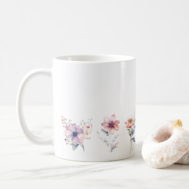 Mug Fleurs dans différents styles le long de la base (Avec donut)