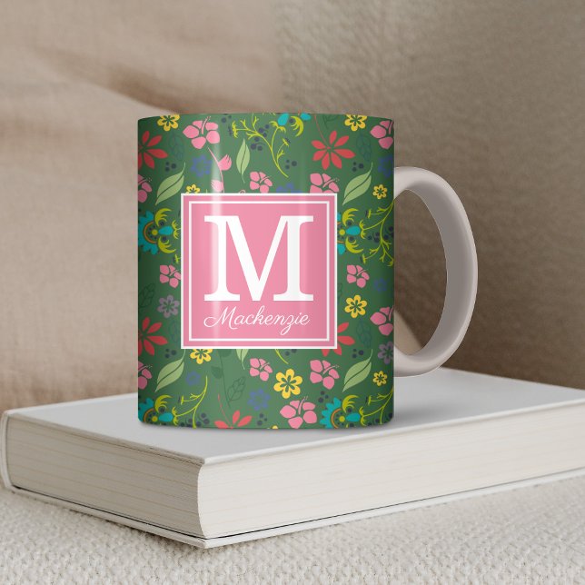 Mug Fleurs de Bohème Fille Forêt Vert rose Monogramme (Girly Bohemian Flowers Forest Green Pink Monogram Coffee Mug)