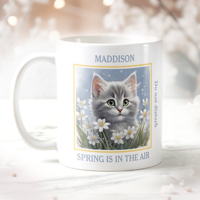 Mug Fleurs de printemps mignonnes Kitty Nom de l'Amour (Cute Kitty Spring Flowers Cat Lover Name Blue and yellow Mug)