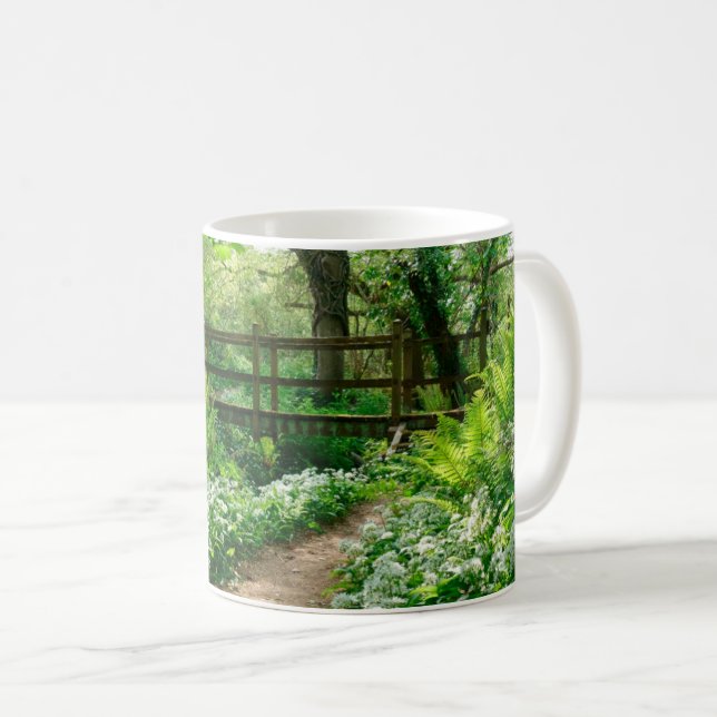 Mug Fleurs | Fleurs sauvages blancs en forêt (Devant droit)