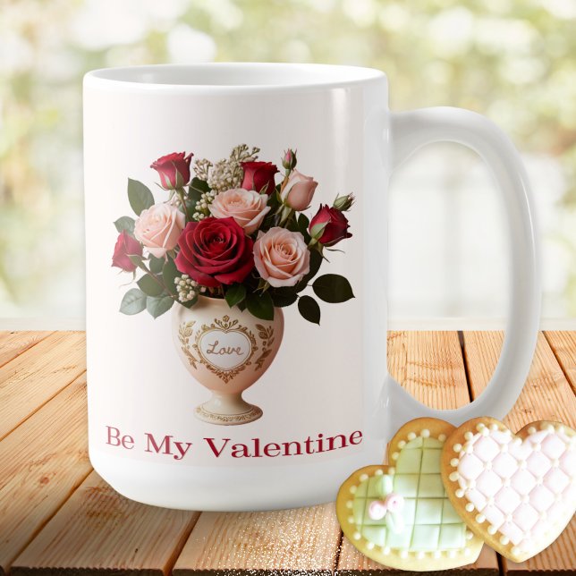 Mug Fleurs Roses élégantes Floral rose Saint-Valentin (An elegant floral mug with 'Be My Valentine' message, roses illustration and custom text on the back)