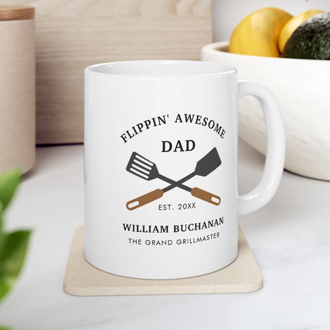 Mug Flippin Awesome Papa BBQ Chef personnalisé (Flippin Awesome Dad BBQ Chef Personalized Coffee Mug)