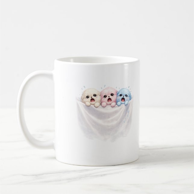 Mug Fluffy Trio in Panic – Cute Pastel Creatures  (Gauche)