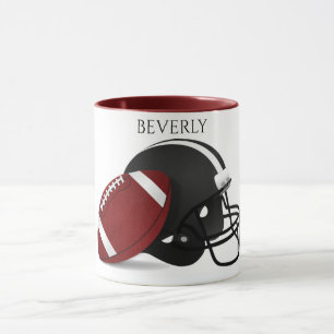 Mug Football deux tonneaux avec nom personnalisé.