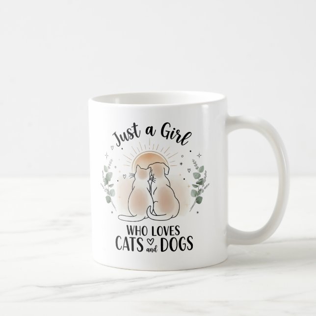 Mug funny Just a Girl who Loves Cats and Dogs mom (Droite)