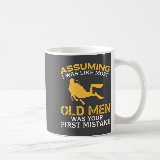 Mug Funny Old Men Who Loves Scuba Diving  (Droite)