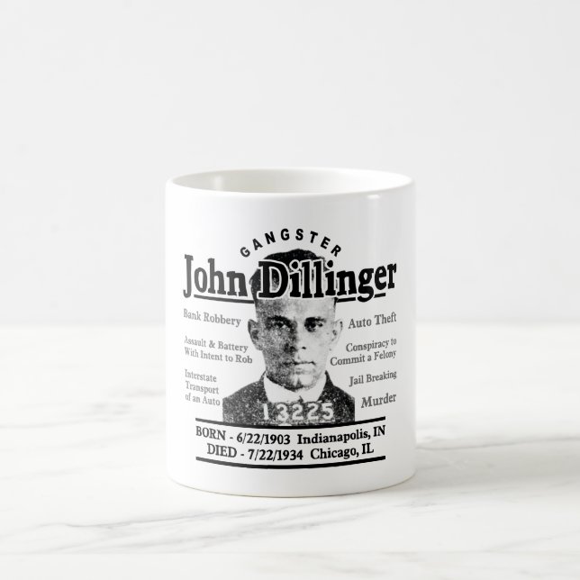 Mug Gangster John Dillinger (Centre)