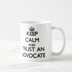 Mug Gardez le calme et faites confiance à un avocat