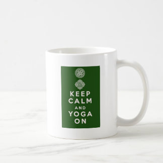 Mug Gardez le calme et le yoga dessus