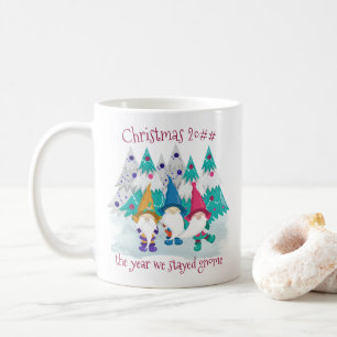 Mug Gnome Noël 2020 L'année où nous sommes restés à la